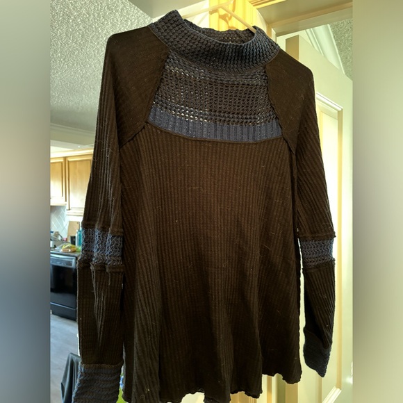 Free People sweater - Picture 1 of 3